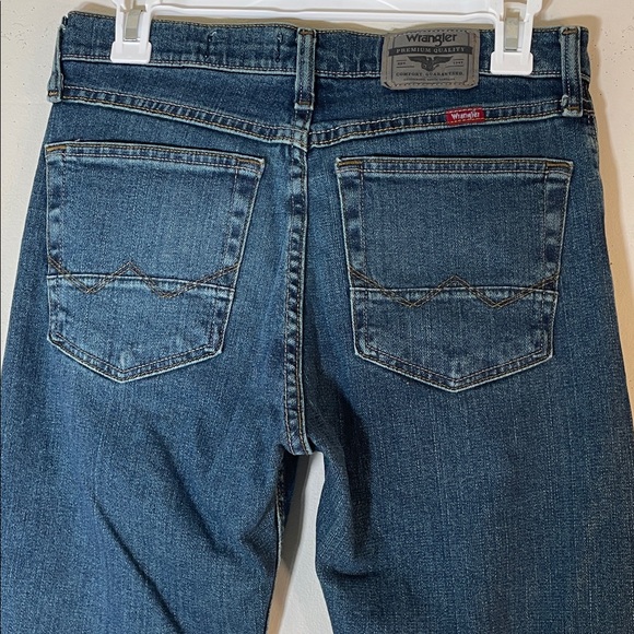 Wrangler Men's Slim Straight Jeans. 28 x 30. NWT. - Picture 9 of 10